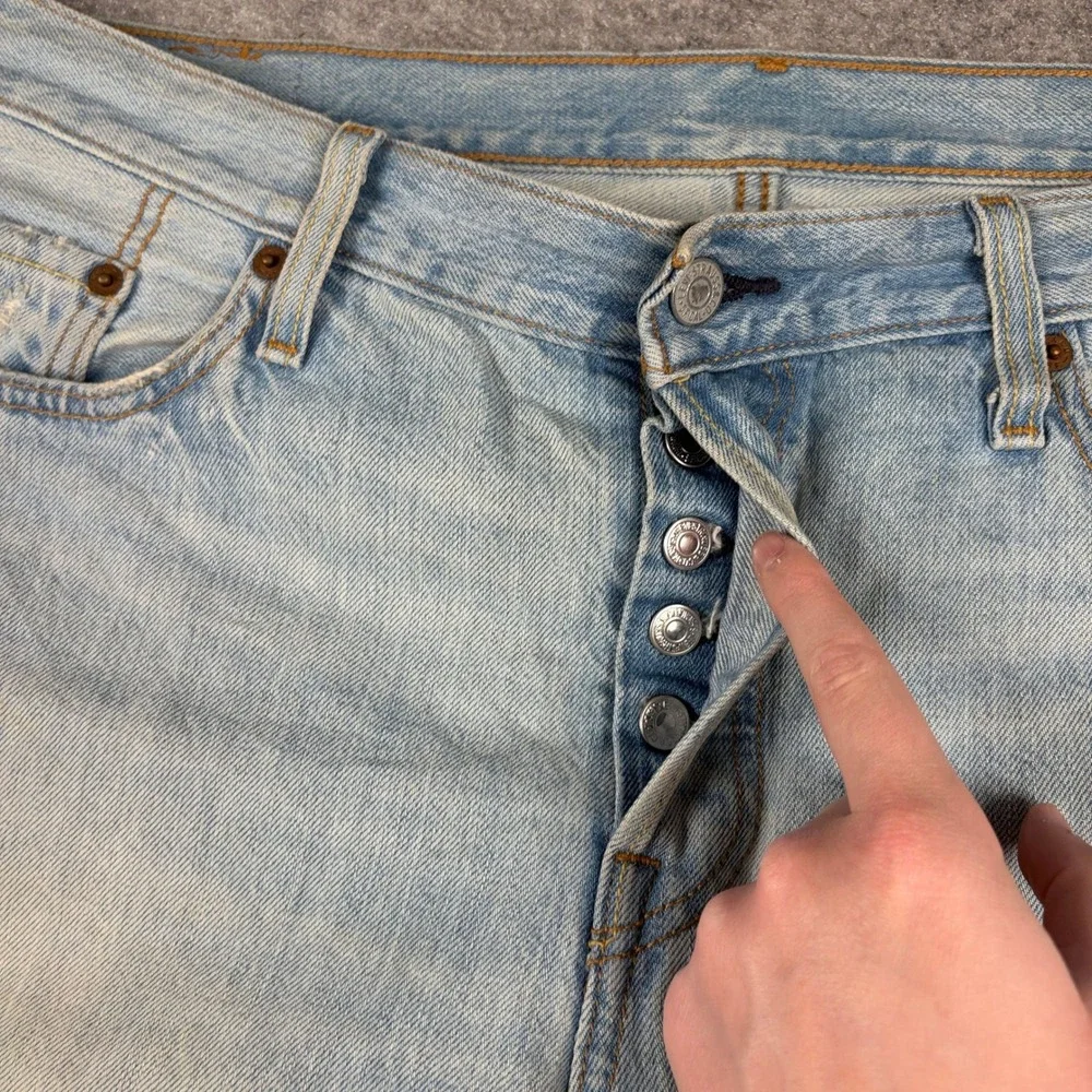 Levi's‎ 501 Jeans Mens 36x30 Light Wash Distressed Button Fly Denim Pants Ripped
